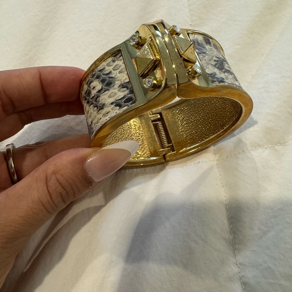 Stella & Dot Snakeskin Bangle ✨✨